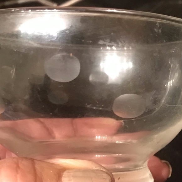 2 Custard Cups Anchor Hocking 2 patterns - Picture 3 of 4